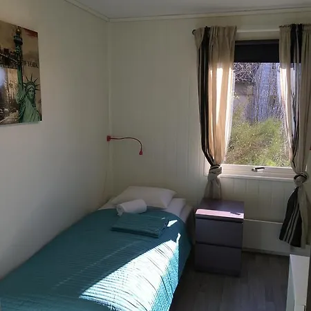 Budget Airport Guest house *