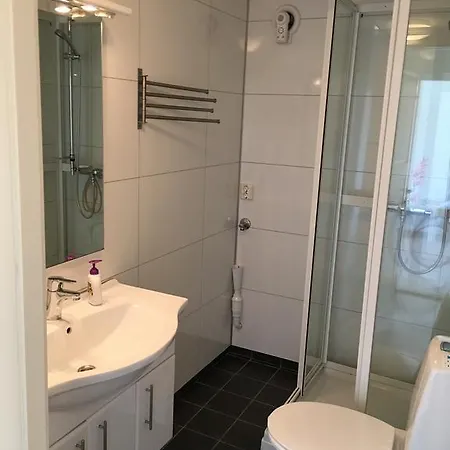 Budget Airport Guest house *
